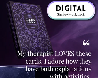 以下が含まれることがあります： 「Shadow Seeker」と「Card Deck」の文字が書かれた、紫と黒のデザインの黒い箱。箱は、白い円の中に「DIGITAL Shadow work deck」という文字と、白い文字で「66 My therapist LOVES these cards. I adore how they have both explanations with activities.」という文字が書かれた、濃い紫色の表面の上に浮いている。