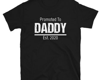 Promoted to Daddy 2020 - New Dad Gift - Baby Announcement T-Shirt - Pregnancy Reveal Party Shirt for Men