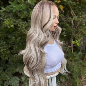 IJsblonde rokerige balayage-pruik met kant, lang haar, gezichtskaderlagen, mengsel van echt haar, 24-26 inch afbeelding 11
