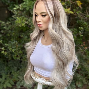 IJsblonde rokerige balayage-pruik met kant, lang haar, gezichtskaderlagen, mengsel van echt haar, 24-26 inch afbeelding 6