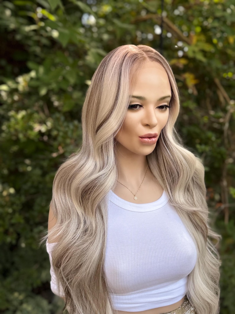 IJsblonde rokerige balayage-pruik met kant, lang haar, gezichtskaderlagen, mengsel van echt haar, 24-26 inch afbeelding 5