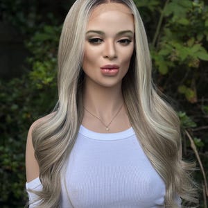 FIRST CLASS | Synthetic Lace Front Wig | Pearly Ashy Blonde | Hand-tied Lace Top | Heat Friendly