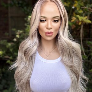 IJsblonde rokerige balayage-pruik met kant, lang haar, gezichtskaderlagen, mengsel van echt haar, 24-26 inch afbeelding 13