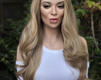 FIRST CLASS Human Hair Blend Lace Front Wig | Warm Blonde Balayage | Hand-Tied Lace Top