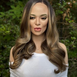 16&quot; Chocolate Brown Cool Blonde Highlights Wavy Human Hair Blend Lace Front Wig 13x4 Free Part Multi-Directional Handtied Layered Style