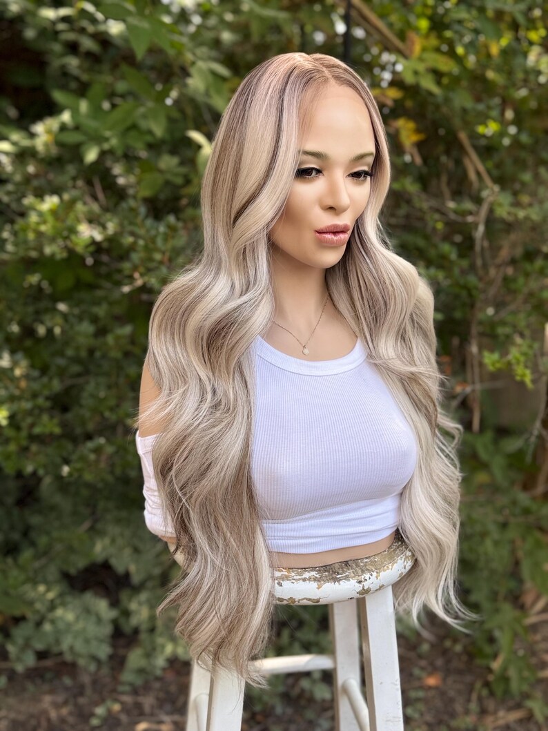 IJsblonde rokerige balayage-pruik met kant, lang haar, gezichtskaderlagen, mengsel van echt haar, 24-26 inch afbeelding 12