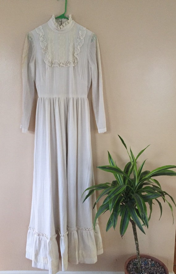 1970s Victorian/Gunne Sax style gown/dress