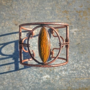 Tiger&#39;s Eye Copper Wire Wrapped Cuff