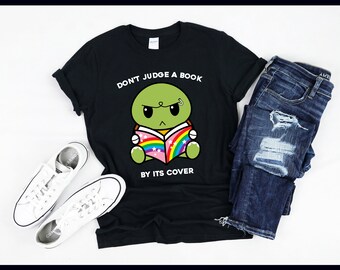 Don't Judge A Book By Its Cover Reading | Funny Turtle | Turtles | Gothic Emo Gift | T-Shirt | Tank Top | Sweatshirt | Hoodie