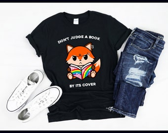 Don't Judge A Book By Its Cover Reading | Funny Fox | Foxes | Gothic Emo Gift | T-Shirt | Tank Top | Sweatshirt | Hoodie