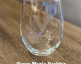 UVA wine glass, etched glass, etched wine glass, Virginia wine glass, virginia, wahoo, wahoowa, hoos,