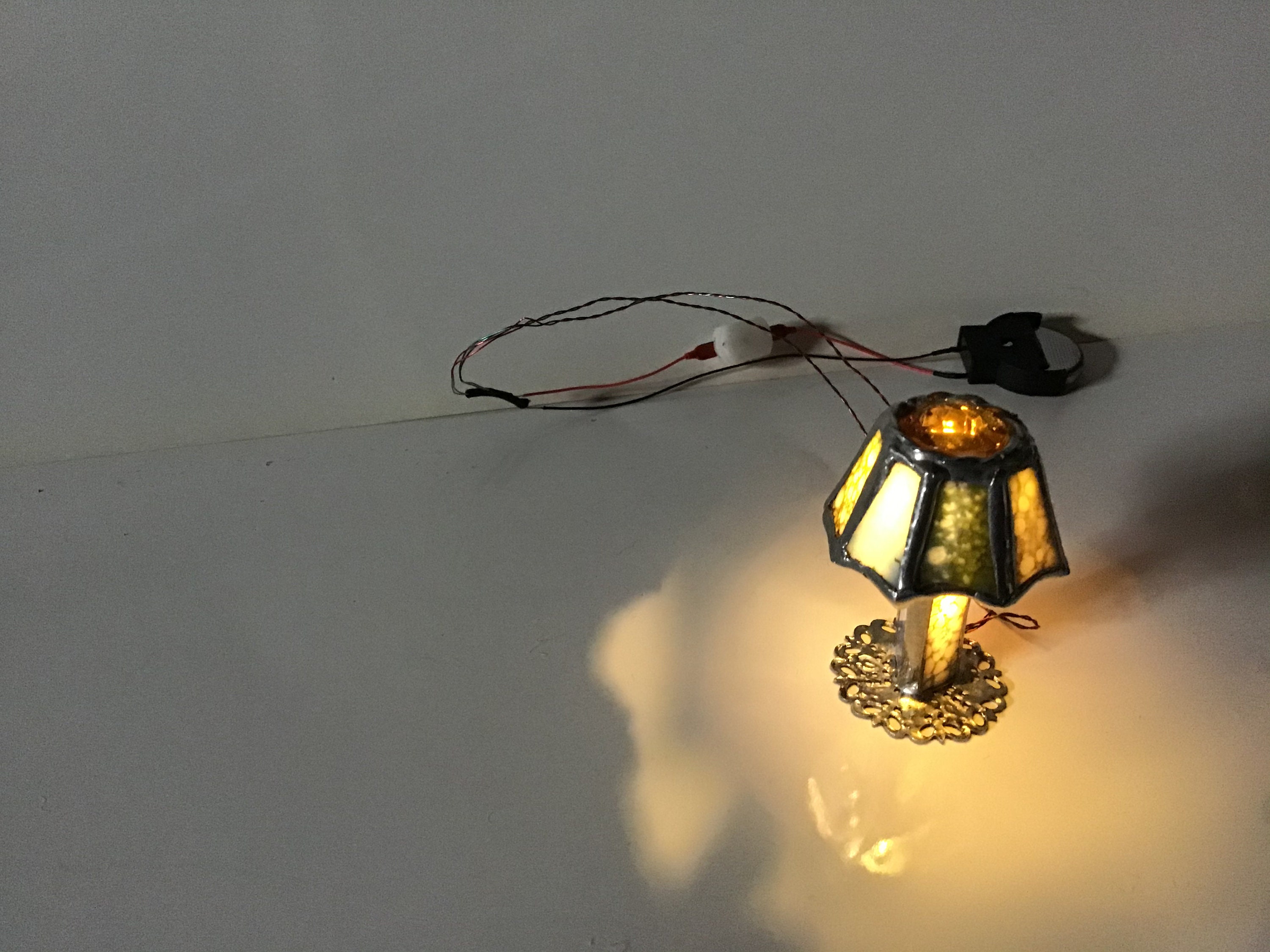 Dollhouse 8 panel stained glass lamp with battery operated Etsy