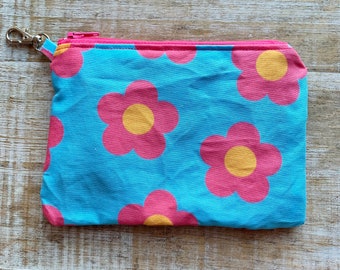 Retro Mod Wallet Purse Flower Power Mod Keychain Bag Coin Purse Cosmetic Bag Retro Flower Daisy Wallet ID Holder Fabric Wallet Flower 1970s