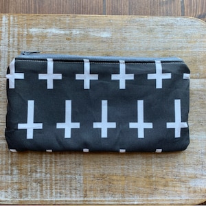 Monedero cruzado Monedero gótico satánico Monedero cruzado Monedero con cremallera 666 Estuche para identificación Monedero cruzado al revés Estuche con cremallera