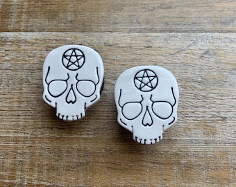 Pair of Screw on Sun Skull Picture Plugs (MTO-057) gauges 16g thru 1 inch