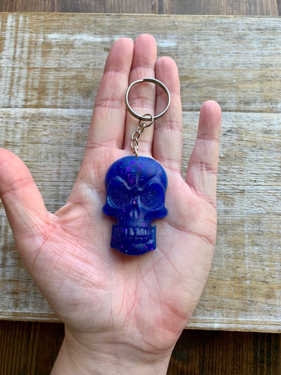 Archivo STL Esqueleto Calavera Entrando Por Rajadura , Llavero - Colgante - Pendiente·Modelo De