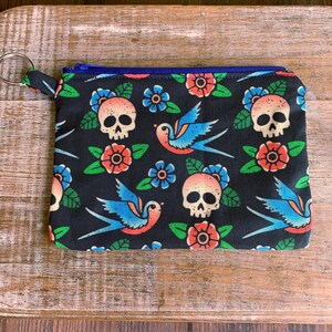 Carteira de tatuagem da velha escola de caveira, porta-moedas, bolsa de chaveiro gótica, porta-moedas, pássaro andorinha, bolsa com zíper, porta-identidade, carteira, bolsa com zíper