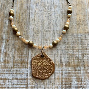 Boho Flower Pendant Necklace Crystal Brown Earthy Boho Necklace Earthy Flower Mandala Floral Gift Necklace Earthy Jewelry Boho Gift
