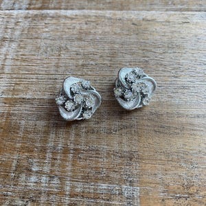 Vintage Cocktail Clip On Rhinestone Clip On Earrings Rhinestone Earrings Star Signed Silver Rhinestone Vintage Earrings Clip On Earrings