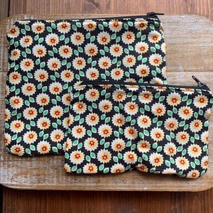 Retro Mod Wallet Purse Flower Power Vintage Black Yellow Bag Coin Purse Cosmetic Bag Retro Flower Wallet Fabric Wallet Flower 1970s Set