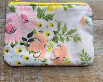 Retro Vintage Wallet Purse Flower Power Mod Keychain Bag Coin Purse Cosmetic Bag Retro Flower Daisy Wallet Holder Fabric Wallet Flower 1970s