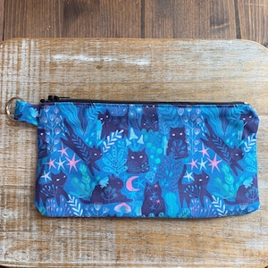 Mystical Cat Wallet Purse Witchy Cats Keychain Bag Coin Purse Cats Zippered Pouch ID Holder Wallet Zipper Kitty Cat Zipper Pouch Blue Moon