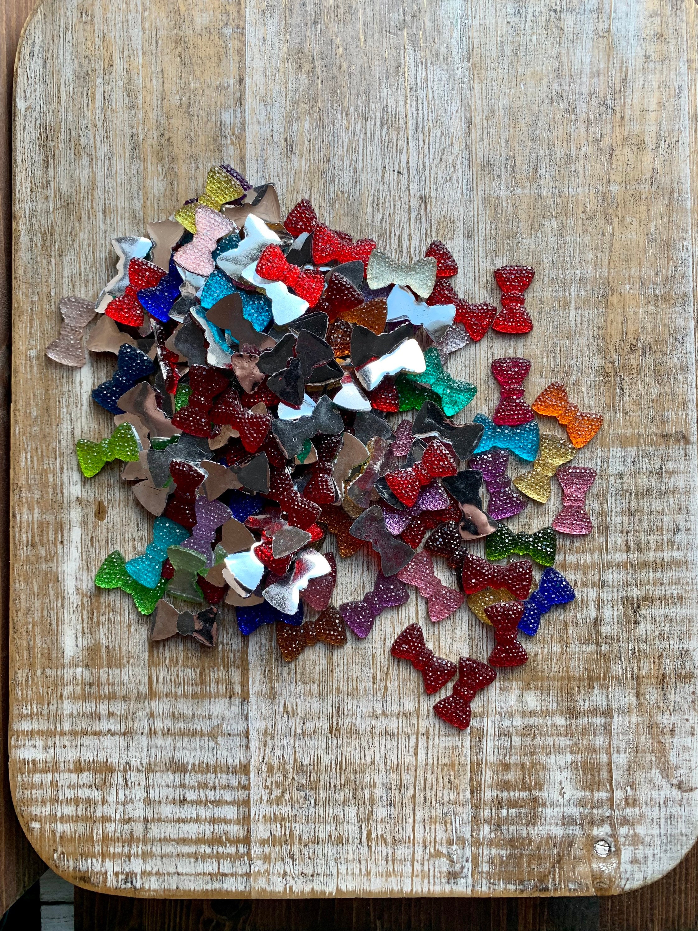 Gekleurde Glitter Bow 25 Pc 3/4 Inch Flatback Willekeurige Hars Bow Rainbow Kawaii Gothic 19mm Bow Set Cabochon Flatback Stuk Destash Flatbacks
