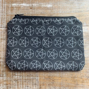 Monedero con pentagrama, monedero gótico, wicca, bolso gótico, wicca, monedero, neceser, bolsa con pentagrama, tarjetero para identificación, cartera de tela, bolso con cremallera