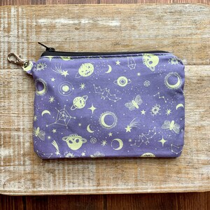 Monedero celestial, llavero wiccano, monedero, neceser, billetera gótica espacial, portadocumentos, billetera de tela, bolsa con cristales de Halloween