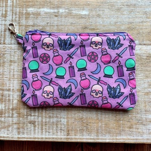 Monedero con forma de calavera, monedero de Halloween, monedero morado, cartera wiccana, portadocumentos, bolsa de tela, bolsa con cremallera psíquica, regalo gótico con calavera de cuarzo