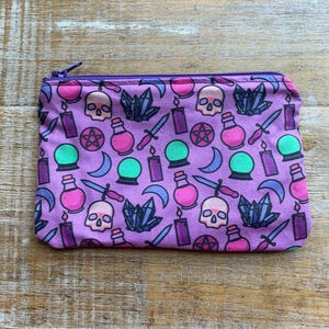 Skull Wallet Coin Purse Halloween Bag Coin Purse Purple Wiccan Wallet ID Holder Fabric Bag Psychic Zipper Pouch Quartz Skull Gothic Gift