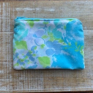Blumen Portemonnaie Upcycled Stofftasche Geldbörse Bandana Tasche Blumenbrieftasche Ausweishalter Stoff Geldbörse Kleine Blaue Blumentasche Upcycled Taschen