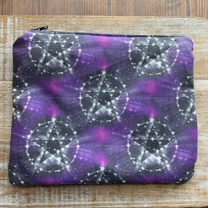 Bolsa de maquillaje con pentagrama, bolsa con cremallera Wicca, bolsa de tela con pentagrama morado, bolsa con cremallera con pentagrama, bolsa de cosméticos de regalo gótica.