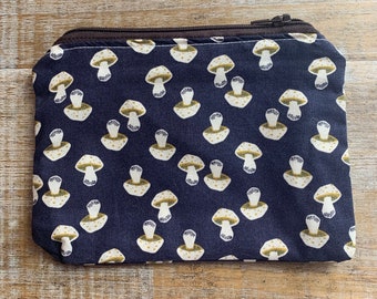 Mushroom Wallet Purse Cottagecore Bag Coin Purse Button Mushrooms Zippered Pouch ID Holder Wallet Zipper Hippie Cottagecore Zipper Pouch