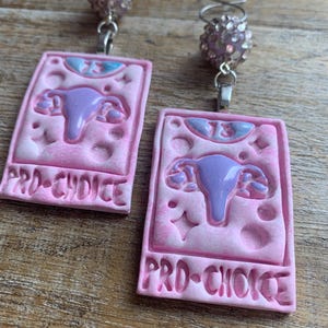 Pro-Choice Tarot-Karte Tunnel Gauge Ohrringe Pro-Choice Pink Womens Rechte Erklärung Abstimmung Blau Feminine Pastell Clip auf Ohrringe Ohr-Hänger