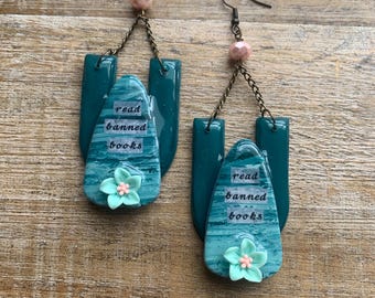 Read Banned Books Earrings Reader Booktok Cute Book Girl Book Ban Earrings Book Worm Earrings Booktok Gift Clip On Ear Hangers Banned Book