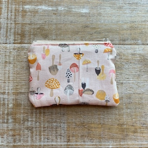 Mushroom Coin Purse Cottagecore Bag Coin Purse Mushrooms Zippered Pouch ID Holder Coin Bag Zipper Hippie Cottagecore Zipper Pouch