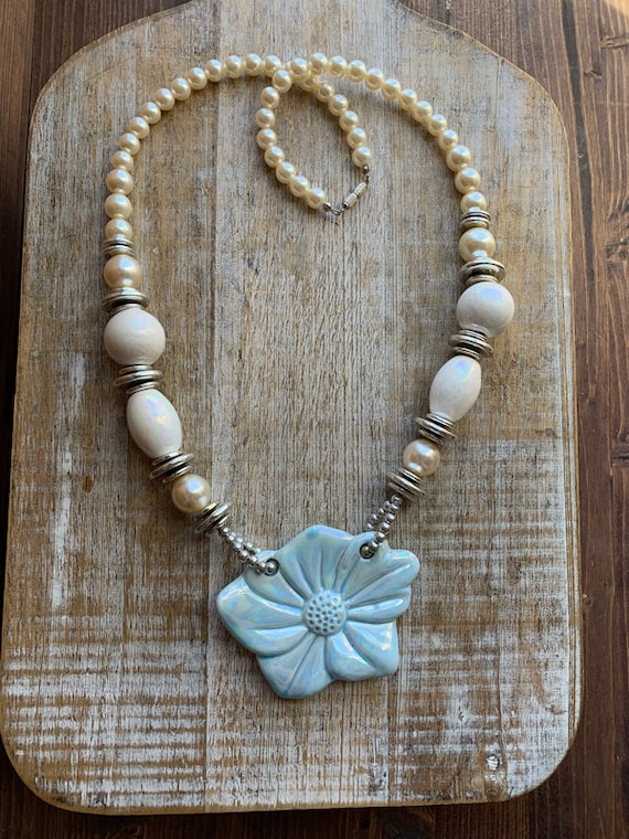 Vintage Ceramic Flower Necklace Blue Beaded Floral