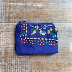 Monedero con flores, bolso de tela reciclada, monedero, bolso tipo bandana, billetera con flores, portadocumentos, billetera de tela, bolso pequeño con flores azules, bolsos reciclados