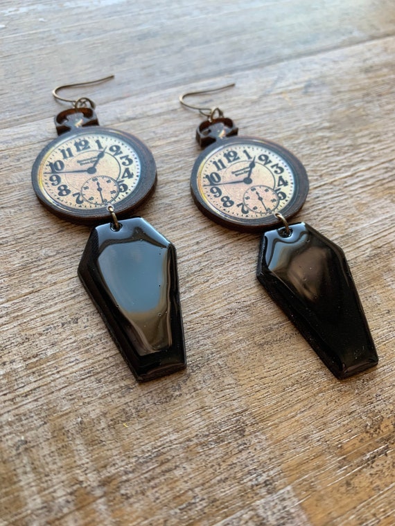 Time Clock Earrings Gothic Pocket Watch Earrings Oddity Strange