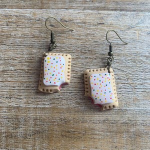 Breakfast Pastry Earrings Polymer Clay Kawaii Food Dessert Strawberry Pastry Cute Toaster Strudel Food Tart Clip On Earrings Ear Hangers