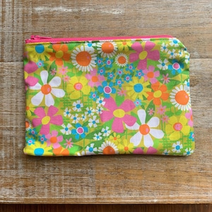 Retro Mod Wallet Purse Flower Power Mod Keychain Bag Coin Purse Neon Bag Retro Flower Daisy Wallet ID Holder Fabric Wallet Flower Orange