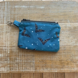 Monedero con diseño de murciélagos de Halloween, monedero con diseño de murciélagos y flores, monedero con diseño de calaveras y murciélagos, portadocumentos, bolsa de tela con cremallera, regalo gótico