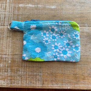 Blumen Portemonnaie Upcycled Stofftasche Geldbörse Recycling Tasche Blumenbrieftasche Ausweishalter Stoffbrieftasche Kleine Blaue Blumentasche Upcycled Taschen