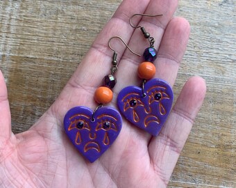 Crying Heart Ohrringe Polymer Clay Herz Traditionelle Tattoo Ohrringe Swarovski Crying Heart Lila Statement Tunnel Gauge Ohrringe 90s