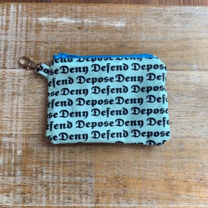 Deny Defend Depose Münztasche Aktivistin Tasche Geldbörse Tasche Feministische kleine Beutel Blaue DDD Stofftasche soziale Gerechtigkeit Freiheitliche Geldbörse Reißverschluss