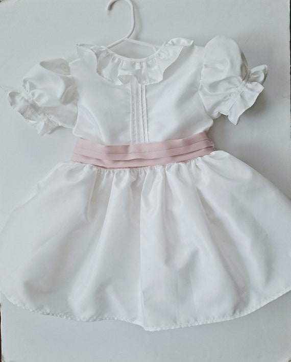 Handmade Flower Girl Dress. Close Replication of Princess Charlotte Used in  One of the Royal Family Events. - Etsy