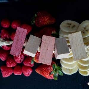 Berry Balsa Fling - Fruit Flavored Chew Toy for Rabbits, Guinea Pigs, Gerbils, Hamsters, Chinchillas, Rats, Mice and Birds