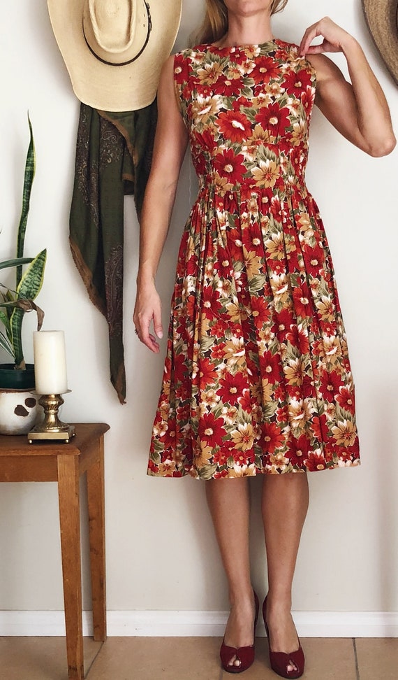 Vintage sleeveless red floral 60s style ruched wai