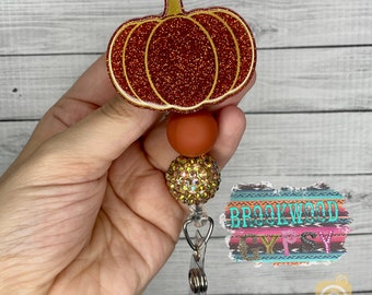 Porta credenciales de otoño, porta credenciales de Halloween, porta credenciales de calabaza, porta credenciales para enfermeras, porta credenciales médicas, porta credenciales de vacaciones, porta credenciales con brillantina
